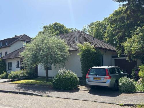 Nordseite mit Garage - 5 Zimmer Bungalow zum Kaufen in Rahden