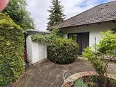Ansicht Süden mit Garage - 5 Zimmer Bungalow in Rahden