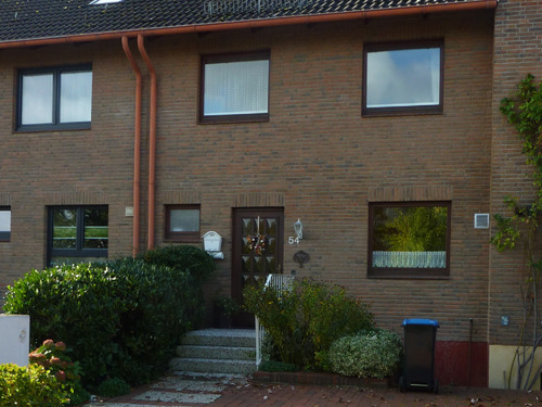 Vorderansicht - 6 Zimmer Einfamilienhaus zum Kaufen in Hamburg