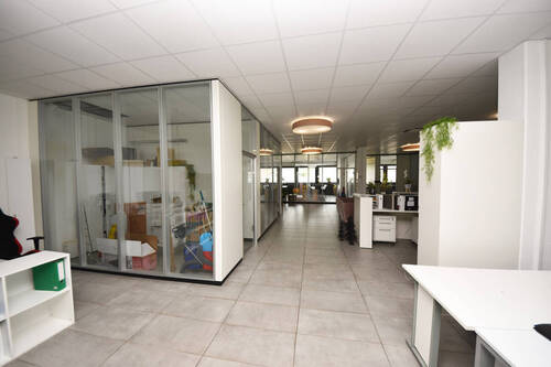 Weitere offene Bürofläche - 