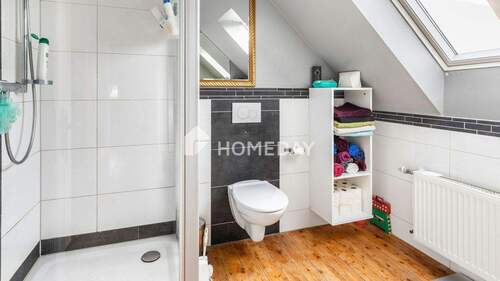 1. OG Badezimmer 1 - 