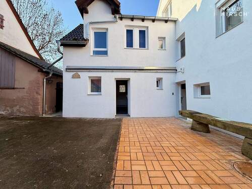 Außenansicht - 1 Zimmer Mehrfamilienhaus, Wohnhaus zum Kaufen in Kirchheim am Neckar