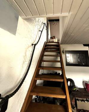 23. Treppe EG zu DG - 