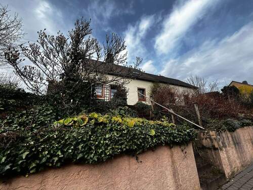 3. Hausansicht - 5 Zimmer Einfamilienhaus in Hupperath