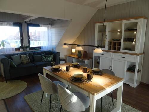 Wohnen 1 - Charmante 2-Ebenen-Wohnung mit italienischem Landhausflair und Dachterrasse in Lauf an der Pegnitz