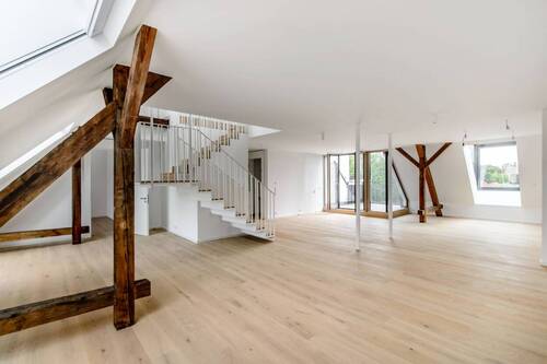 Blick in die Luxus-Dachterassenwohnung - 3 Zimmer Etagenwohnung in München