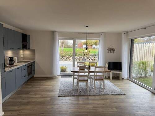 offene Wohnküche mit Essbereich - 