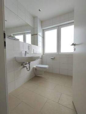Badezimmer (leer) - 