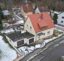 Kernsaniert: Modernes Familienidyll in ruhiger Lage - Bischberg