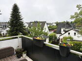Balkon mit Fernblick - Kernsanierte Dachgeschosswohnung- Südbalkon & 2-Einheiten-Potenzial in Essen-Haarzopf