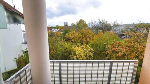 kleiner Balkon (Schlafzimmer) - 