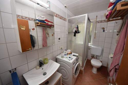 EG Tageslichtbad mit Dusche - 