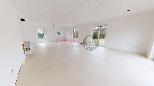 Erdgeschoss - Arbeiten im Grünen. Top Bürogebäude und Lagerflächen frei ab 01.07.2026