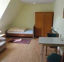 Möbl. WG-Zimmer in 3er WG frei - 91058 Erlangen-Bruck