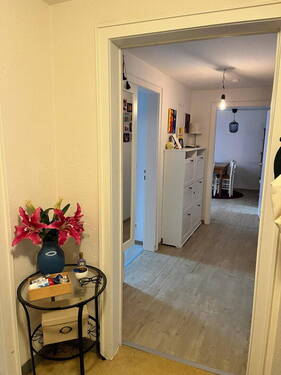 Flur Bild 2 - 3 Zimmer Etagenwohnung zur Miete in Saarbrücken Rodenhof