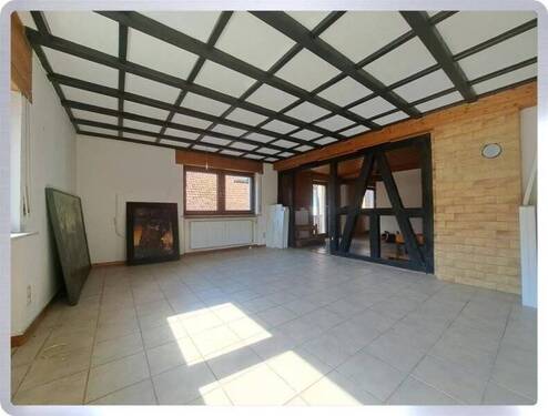 Wohnen - Mehrfamilienhaus, Wohnhaus mit 311,00 m² in Ronneburg zum Kaufen