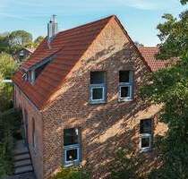 Charaktervolles Zuhause mit zusätzlicher Wohneinheit in zentraler Lage von Willich-Neersen!