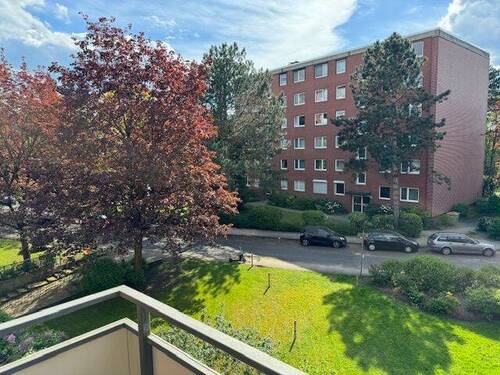 Balkon 7211.jpg - HH-Luruphelle, helle, freundliche 2,5 Zi.-Whg.67m², EBK, Vollbad, Balkon, Laminat € 1.110,- inkl.