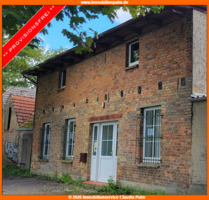 Wer möchte sich selbst verwirklichen oder liebt große Räume ? Ein Stadthaus mit sonnigem Innenhof. - Röbel