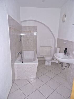 Bild 3 - 2 Zimmer Etagenwohnung in Naumburg