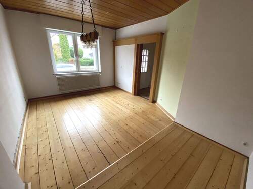 Wohnzimmer - 5 Zimmer Einfamilienhaus in Beckum