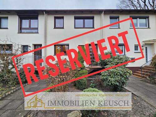 Bild 1 - Modernisiertes Haus, zentrale & ruhige Lage mit überdachter Terrasse und Garten + Ausbaupotenzial