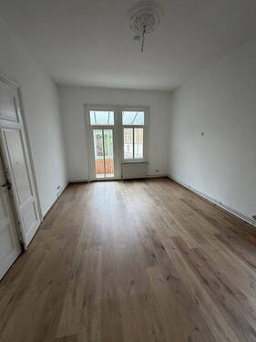 Arbeitszimmer/Esszimmer + Balk - 