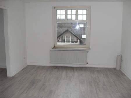 Wohnzimmer - 3 Zimmer Etagenwohnung in Lüdenscheid