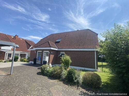 Hausansicht - 2 Zimmer Etagenwohnung in Rosbach von der Höhe