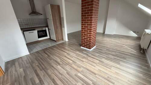 IMG_9677 - EBK inklusive - 4. OG ! Viel Platz für alle - Balkon !