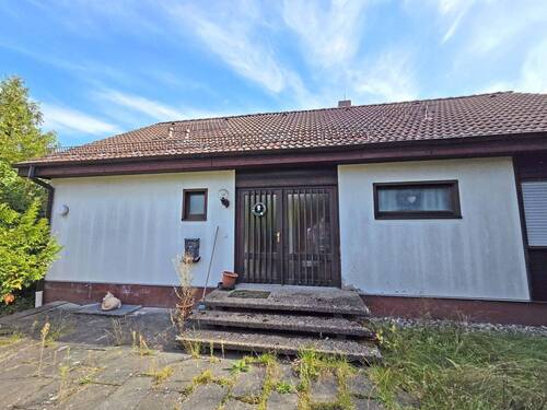 Außenansicht - Einfamilienhaus mit 160,00 m² in Stadtsteinach zum Kaufen