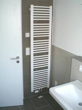 Handtuchheizkörper - 3 Zimmer Etagenwohnung in Stein