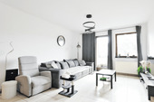 Lichterfülltes Wohnzimmer - 3 Zimmer Etagenwohnung zur Miete in Aumühle