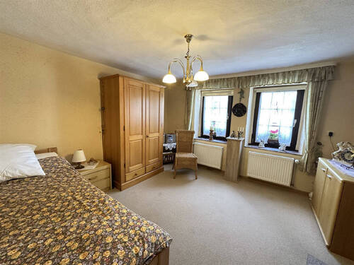 Schlafzimmer EG - 