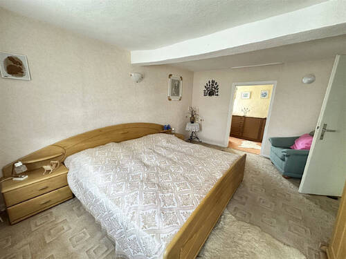Schlafzimmer 2 OG - 
