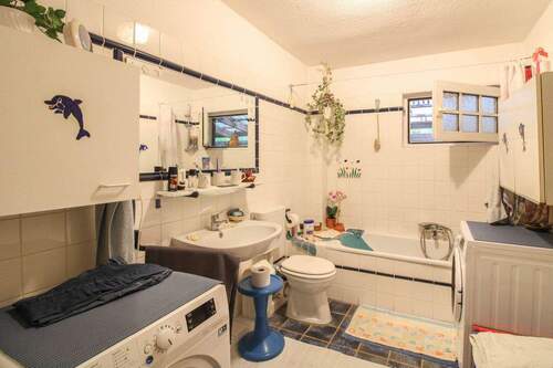 Badezimmer EG rechts - 