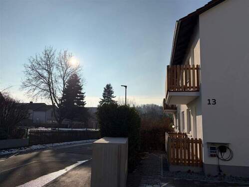 Blick in die Abendsonne - 6 Zimmer Doppelhaushälfte in Landshut