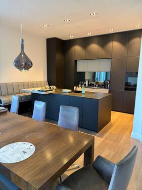 Küche-Essbereich - 6 Zimmer Doppelhaushälfte in Meerbusch