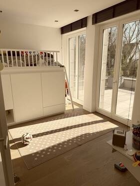 Kinderzimmer mit Terrasse - 