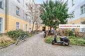 2 - 2 Zimmer Etagenwohnung in Berlin