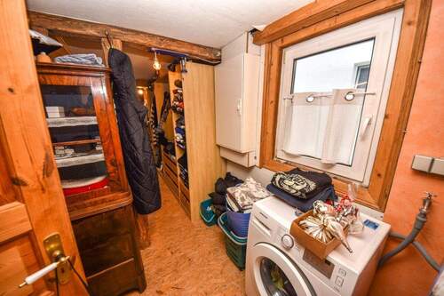 Ankleide + Hauswirtschaft - 