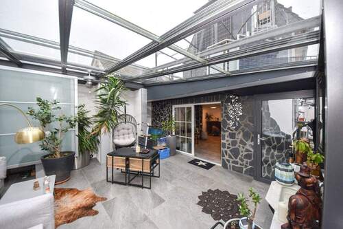 Wintergarten - 5 Zimmer Einfamilienhaus zum Kaufen in Großostheim