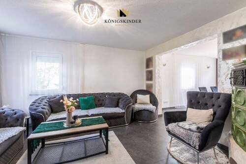 Wohnzimmer - Doppelhaushälfte mit 95,00 m&sup2; in Bissingen an der Teck zum Kaufen