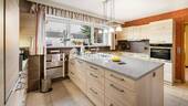 EG Küche 2 - 6 Zimmer Einfamilienhaus in Lalling