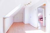 Zimmer 3 - 