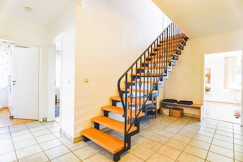 Flur / Treppenhaus - 