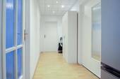 Flur 1 - 2 Zimmer Etagenwohnung in Stuttgart