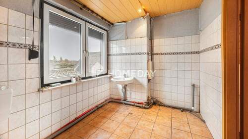 1. OG Badezimmer 2 - 