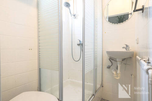 Duschbad der Wohnung im EG - 