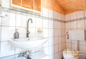 Gäste-WC, zugehörig Wohnung im DG - 